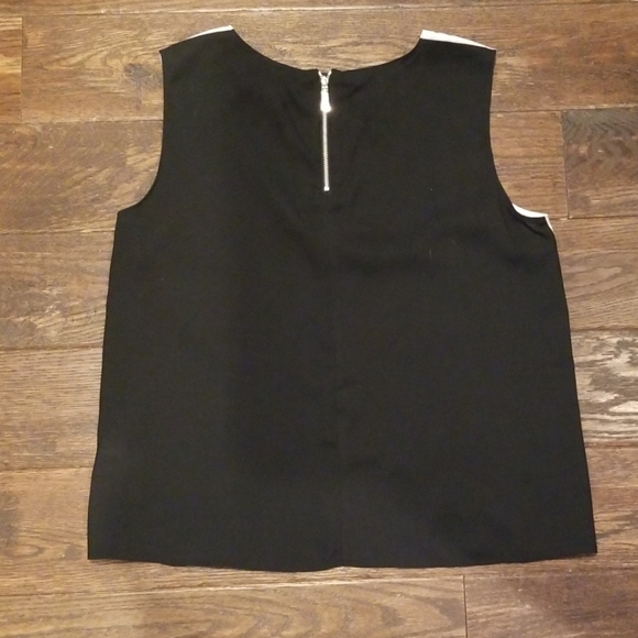 Color block blouse - Picture 2 of 3